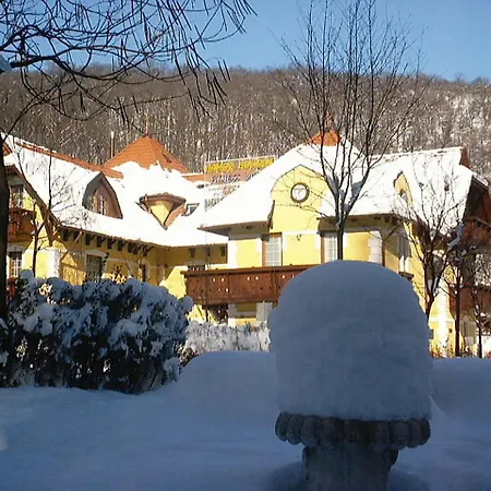 Hotel Szeleta 3*