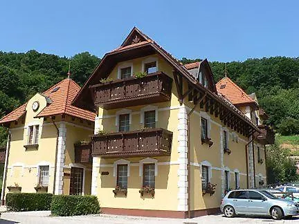 Szeleta Hotel 3*