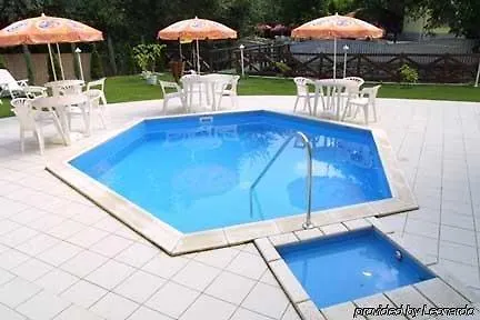 Szeleta Hotel
