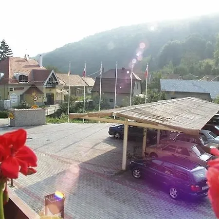 Szeleta Hotel